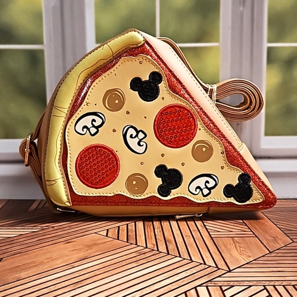 DISNEY Buon Appetito slice of pizza crossbody bag NWOT sequins glitter Mickey - Picture 5 of 10